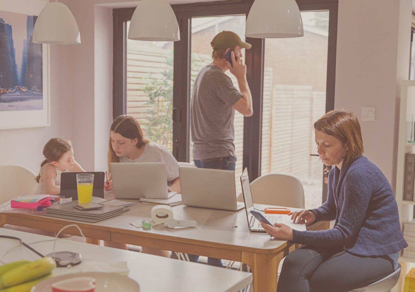 Журналістське інтерв'ю з науковцем для підготовки матеріалу